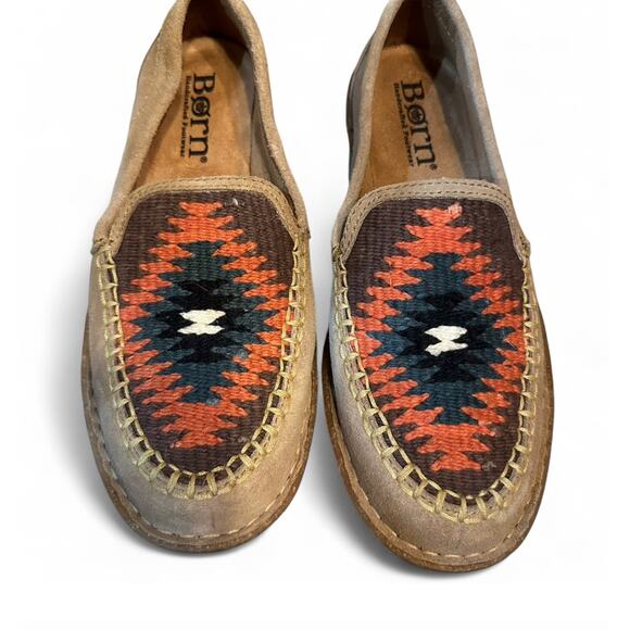 Sundance BORN Nava Loafers Suede Brown Comfort Embroidered Aztec Women Sz 7 Boho - Picture 1 of 4